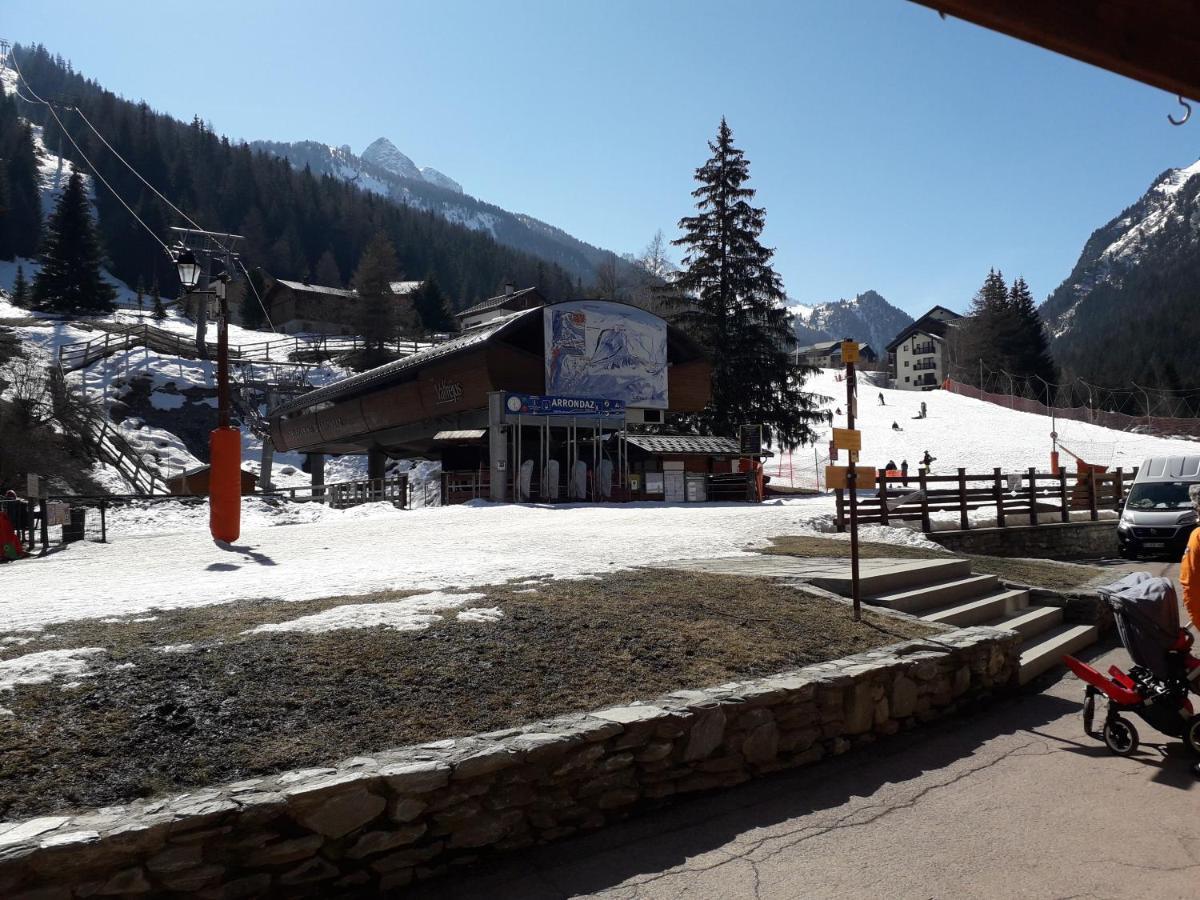מודן Magnifique Studio Au Pied Du Telecabine D'Arrondaz Et Des Pistes De Ski מראה חיצוני תמונה